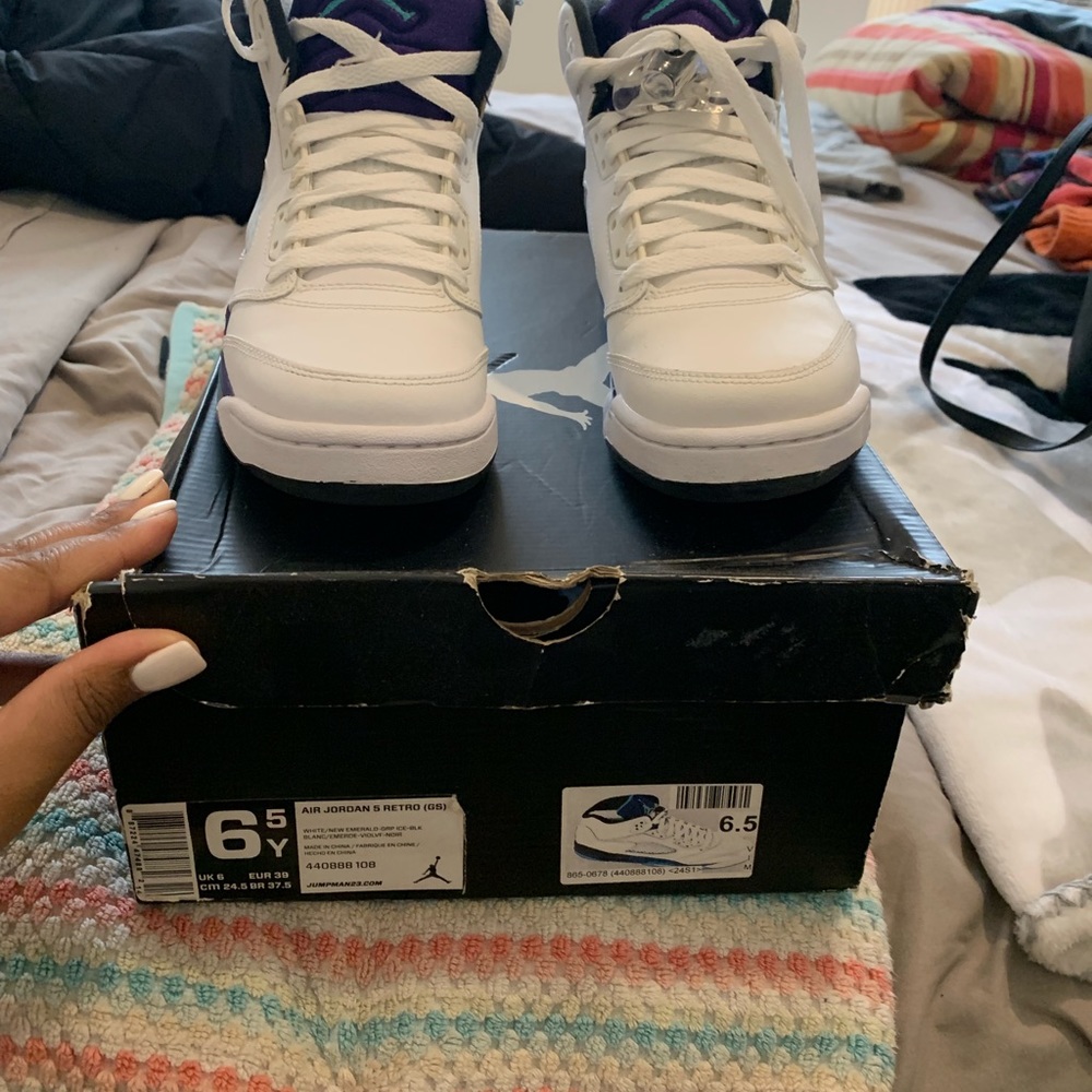 Kid sneakers